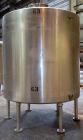 Used- Tank, 2000 Gallon, 304 Stainless Steel Vertical. 84