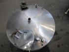 Used Tank, 1000 Gallon, 304 Stainless Steel, Vertical. 66