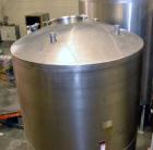 Used Tank, 1000 Gallon, Stainless Steel, Vertical. 66