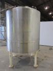 Used Tank, 1000 Gallon, 304 Stainless Steel, Vertical. 66