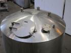 Used Tank, 1000 Gallon, 304 Stainless Steel, Vertical. 66