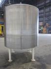 Previous owned - Tank, 1500 Gallon, 304 Stainless Steel, Vertical. 75-1/2