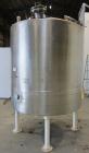 Used Tank, 1000 Gallon, 304 Stainless Steel, Vertical. 66