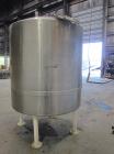 Used Tank, 1000 Gallon, 304 Stainless Steel, Vertical. 66