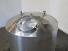 Used Tank, 1000 Gallon, 304 Stainless Steel, Vertical. 66