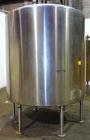 Used Tank, 2000 Gallon, 304 Stainless Steel Vertical. 84