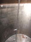 Used Tank, 2000 Gallon, 304 Stainless Steel, Vertical. 84