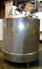 Used Tank, 1000 Gallon, 304 Stainless Steel, Vertical.  Approximately 72