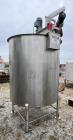 Viatec, Approximately 1,000 Gallon Tank with Agitator