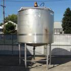 Used- 1,000 Gallon Vertical Stainless Steel Walker Mixing Tank.