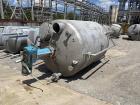 Used- Ward Tank and Heat Exchanger Corp approximately 1400 gallon 304 stainless steel vertical mix tank. 72