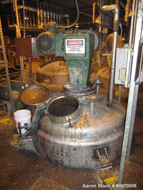 Used Roben Mix Tank, 750 Gallon, Stainless Steel. Dish top and bottom, 5'" diameter x 5' straight side.  (3) internal baffles.  Top center mounted Lightnin agitator model 73C15VM, variable speed, 15 ...