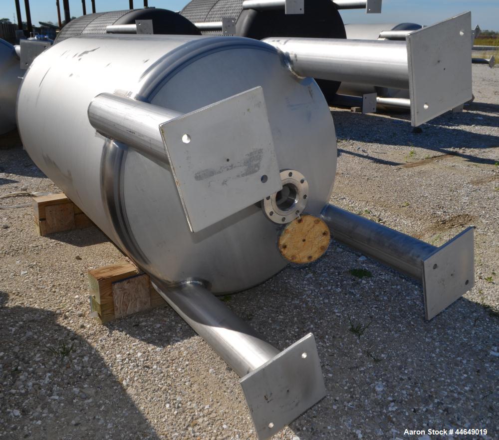 Unused- Holloway America Pressure Tank, 625 Gallon, 316L Stainless Steel, Vertical. Approximate 48" diameter x 78" straight side, dished top and bottom. Internal rated 90 psi at -20 to 500 degrees F....