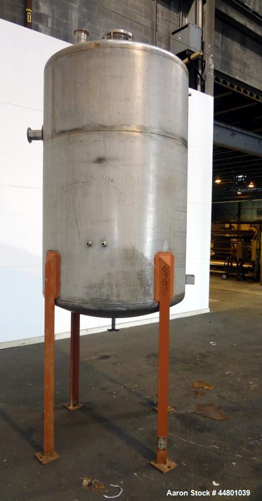 Used Par Piping & Fabrication Tank, 600 Gallon, 321 Stainless Steel, Vertical. 48" Diameter x 72" straight side, dished top and bottom. Openings top 3", 8"; side 2", 3". 1" Center bottom outlet. Moun...