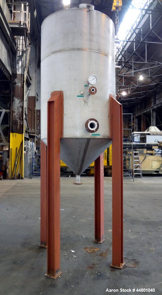 Used Par Piping & Fabrication Tank, 575 Gallon, 321 Stainless Steel, Vertical. 48" Diameter x 72" straight side, coned top & bottom. Openings top 3", 8", 1"; side (2) 2", 12" with cover. 2" Center bo...