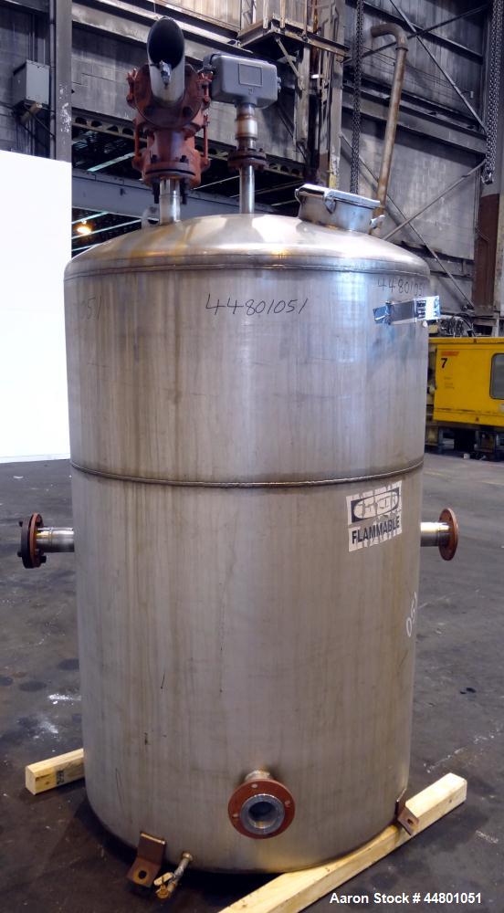 Used 550 Gallon Stainless Steel Par Piping & Fabrication Tank