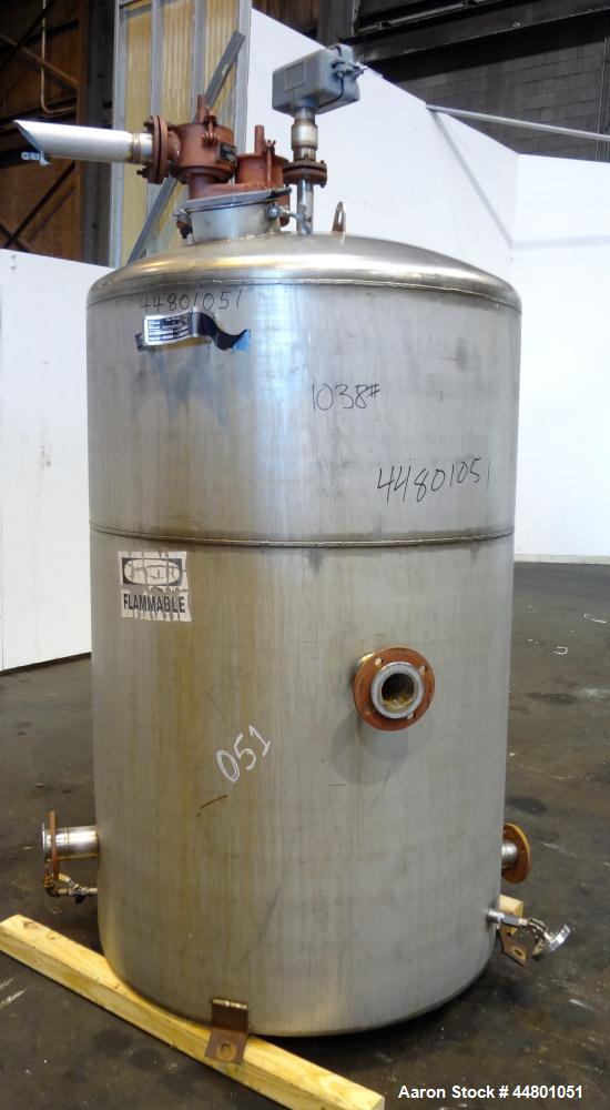 Used 550 Gallon Stainless Steel Par Piping & Fabrication Tank