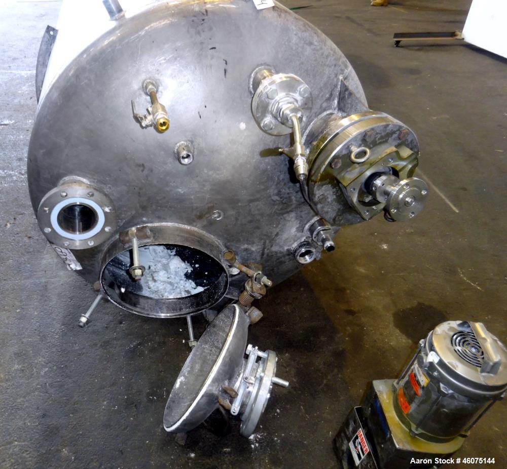 Used Tank, 500 Gallon, 304 Stainless Steel, Vertical. Approximate 48" diameter x 60" straight side, dished top and bottom. Off center top entering Lightnin agitator, model XJSS-117, serial# R02408943...