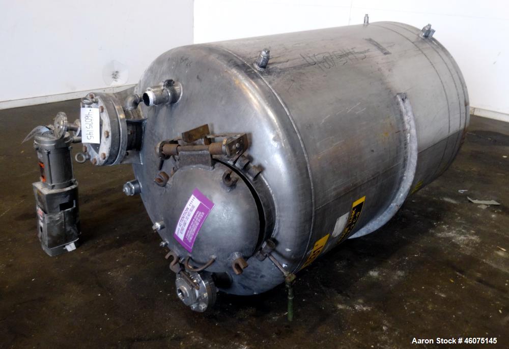 Used Tank, 500 Gallon, 304 Stainless Steel, Vertical. Approximate 48" diameter x 60" straight side, dished top and bottom. Off center top entering Lightnin agitator, model EKXJSS-117, serial# 97/0125...