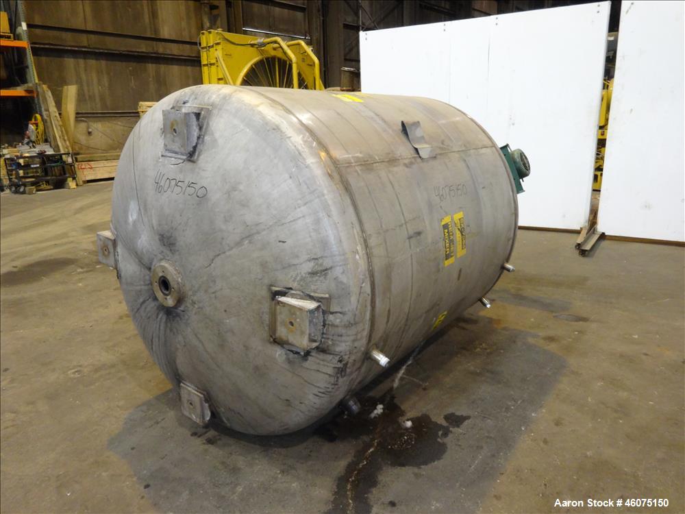 Used- Tank, 800 Gallon, 304 Stainless Steel, Vertical. Approximate 60" diameter x 60" straight side, dished top & bottom. To...