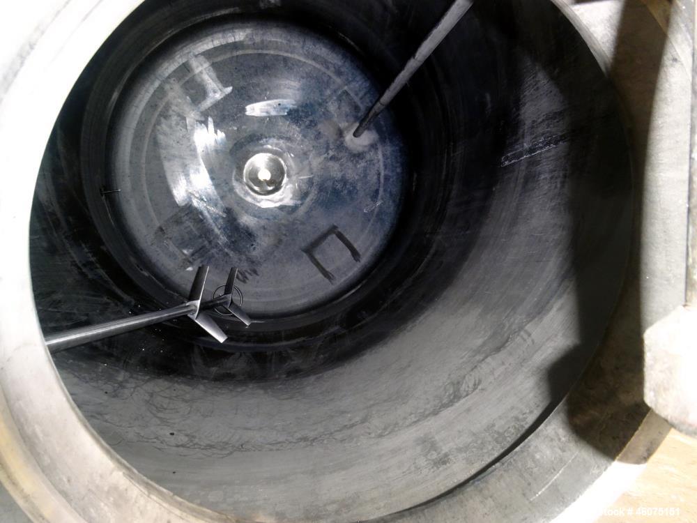 Used Tank, 500 Gallon, 304 Stainless Steel, Vertical. Approximate 48" diameter x 60" straight side, dished top and bottom. Off center top entering Lightnin agitator, model XJCA-33, serial# 97/G09166....