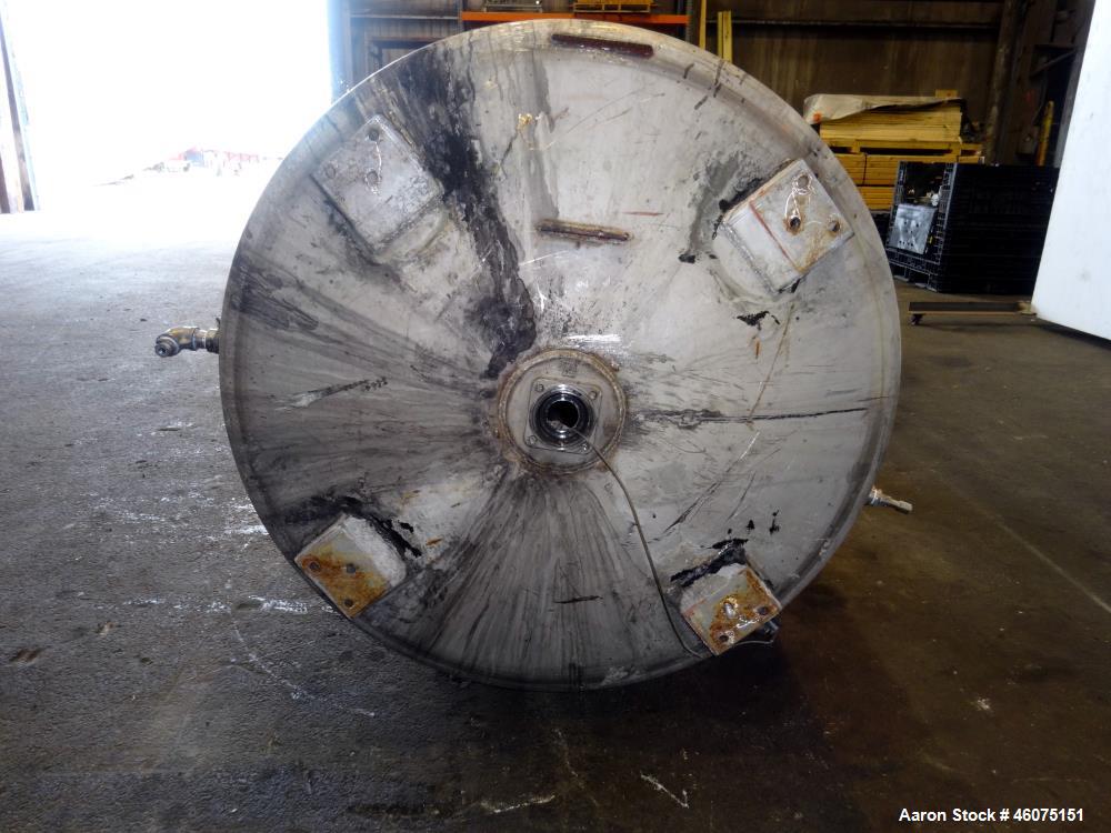 Used Tank, 500 Gallon, 304 Stainless Steel, Vertical. Approximate 48" diameter x 60" straight side, dished top and bottom. Off center top entering Lightnin agitator, model XJCA-33, serial# 97/G09166....