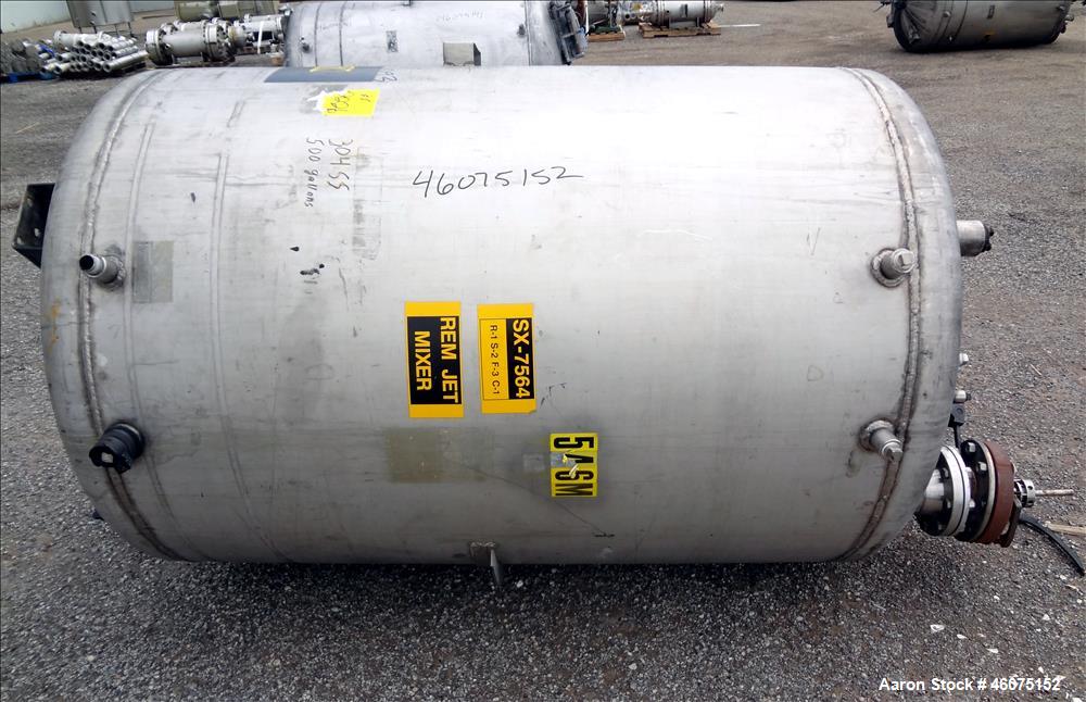 Used Tank, 500 Gallon, 304 Stainless Steel, Vertical. Approximate 48" diameter x 60" straight side, dished top & bottom. Off center top entering Lightnin agitator, model N33G33, serial# 746364. Shaft...