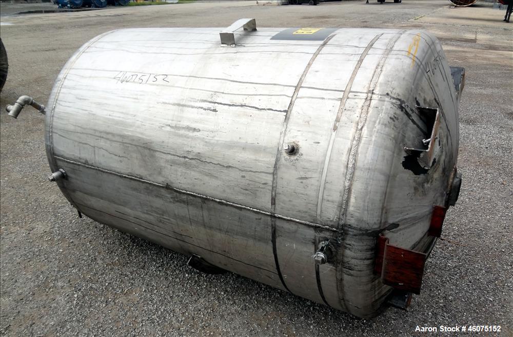 Used Tank, 500 Gallon, 304 Stainless Steel, Vertical. Approximate 48" diameter x 60" straight side, dished top & bottom. Off center top entering Lightnin agitator, model N33G33, serial# 746364. Shaft...