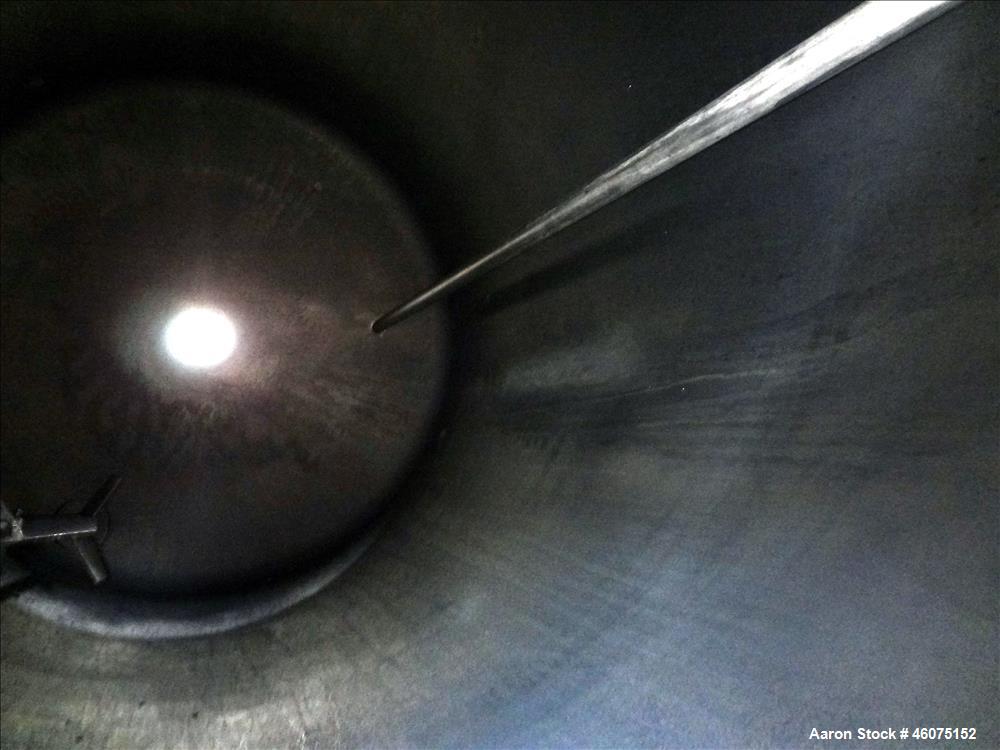 Used Tank, 500 Gallon, 304 Stainless Steel, Vertical. Approximate 48" diameter x 60" straight side, dished top & bottom. Off center top entering Lightnin agitator, model N33G33, serial# 746364. Shaft...