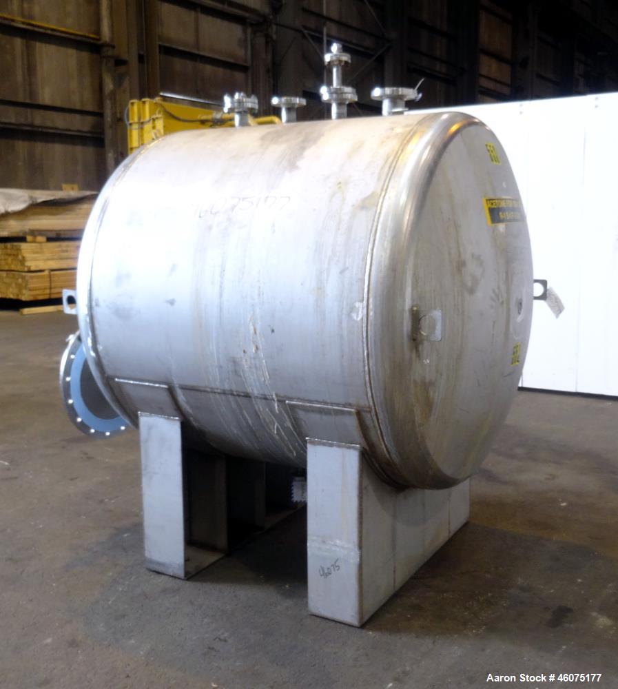 Used- Tank, 700 Gallon, 316 Stainless Steel, Horizontal. Approximate 60" diameter x 49" straight side, dished ends. Openings...