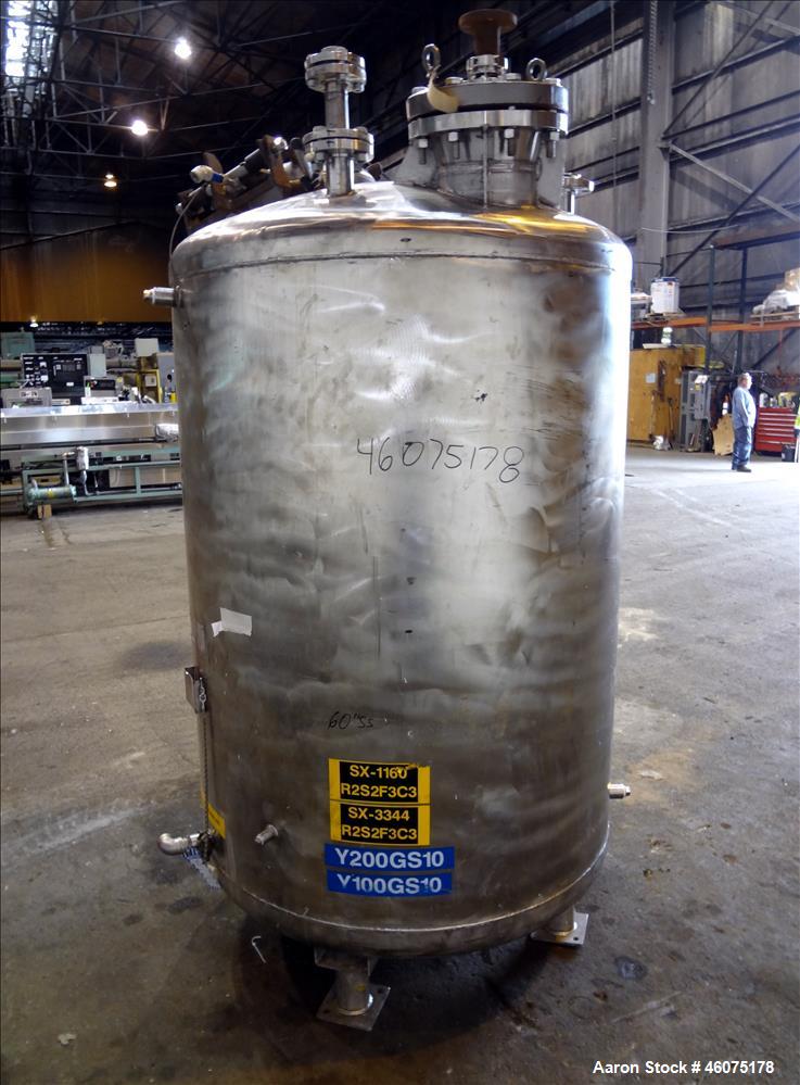 Used Tank, 500 Gallon, 304 Stainless Steel, Vertical. Approximate 48" diameter x 60" straight side, dished top & bottom. Off center top entering Lightnin agitator, model EKXJSS-200, serial# 98/G25854...