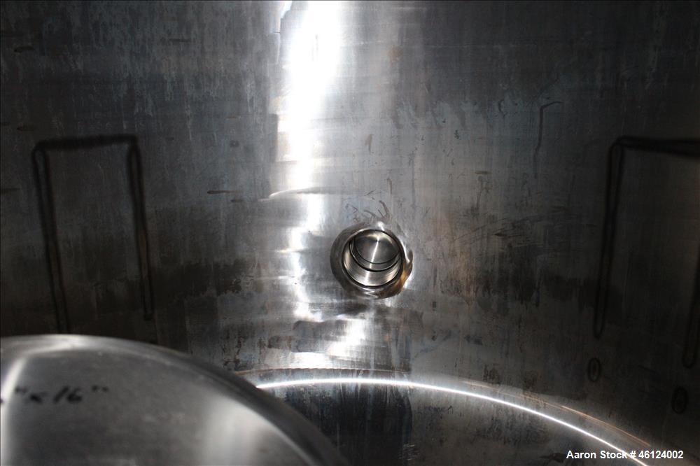 Used Tank, Approximately 800 Gallon