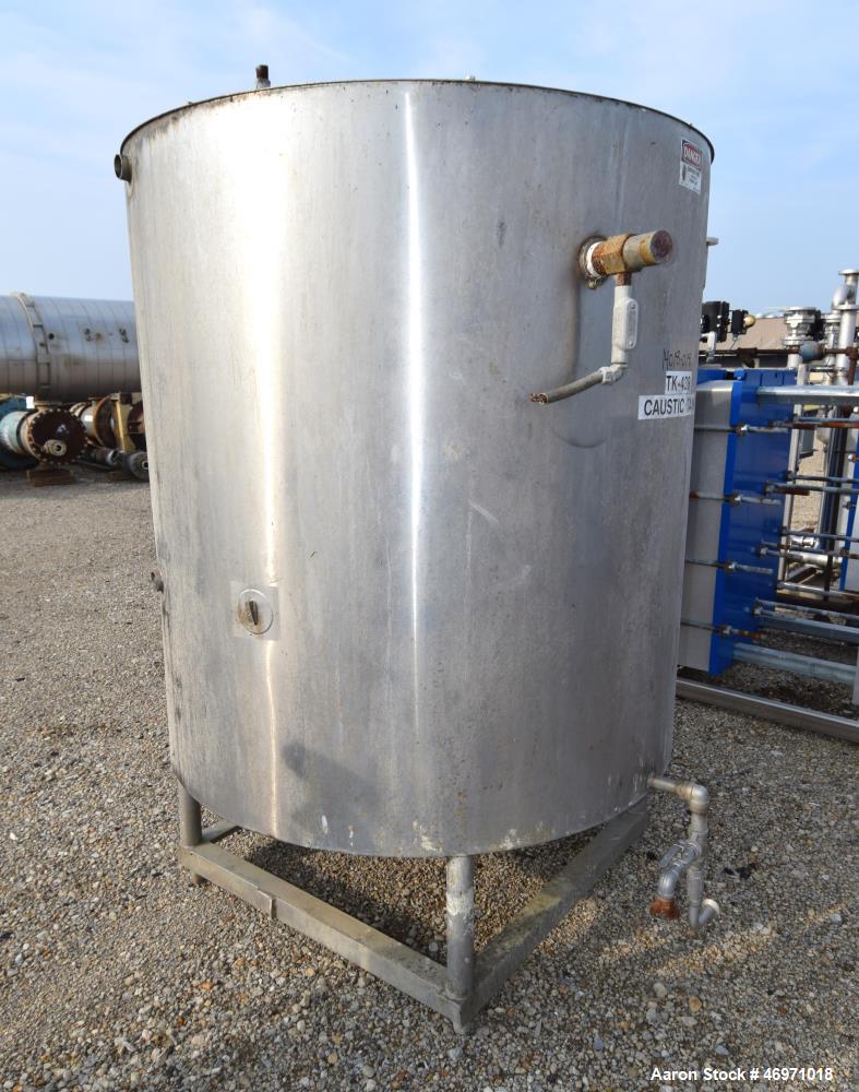 Used Tank, Approximate 600 Gallon, Stainless Steel, Vertical