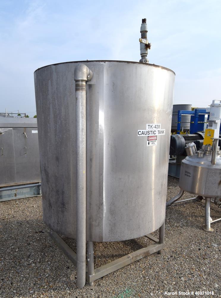Used Tank, Approximate 600 Gallon, Stainless Steel, Vertical