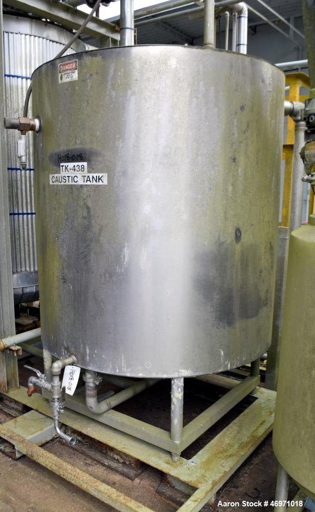 Used- Tank, Approximate 600 Gallon, Stainless Steel, Vertical