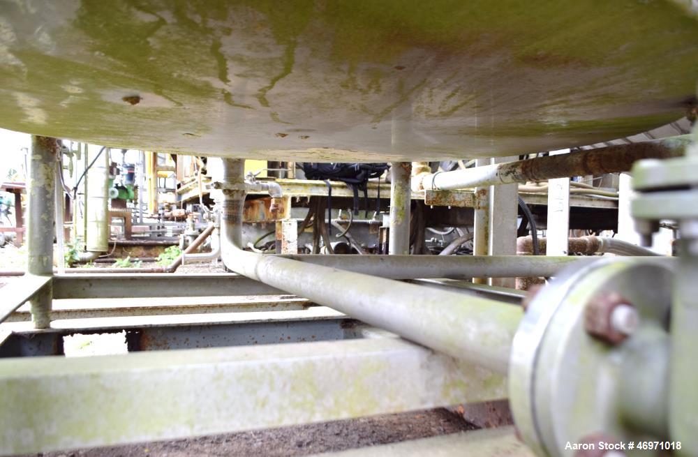 Used Tank, Approximate 600 Gallon, Stainless Steel, Vertical