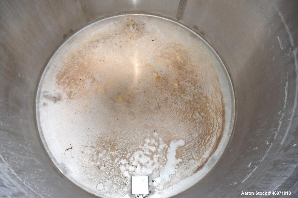 Used Tank, Approximate 600 Gallon, Stainless Steel, Vertical