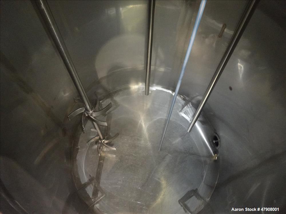 Used Tank, Approximately 600 Gallon, 316 Stainless Steel, Vertical.