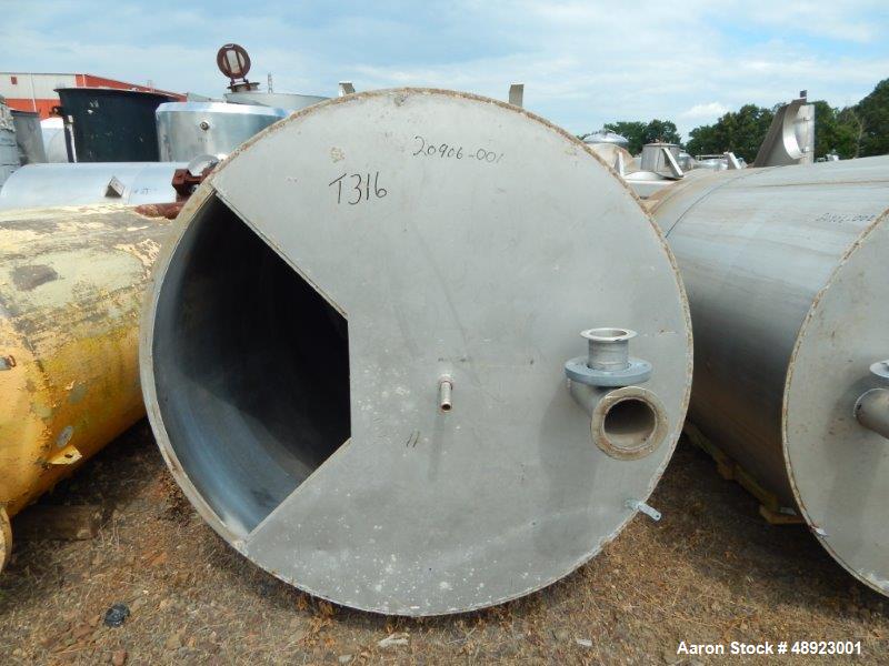 Used-Tank, Approximately 800 Gallon.