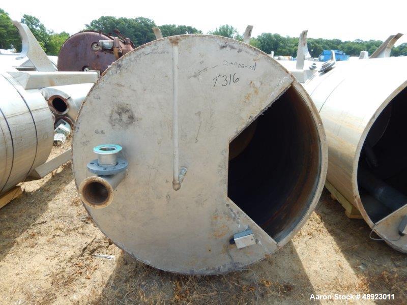 Used Tank, Approximately 800 Gallon.