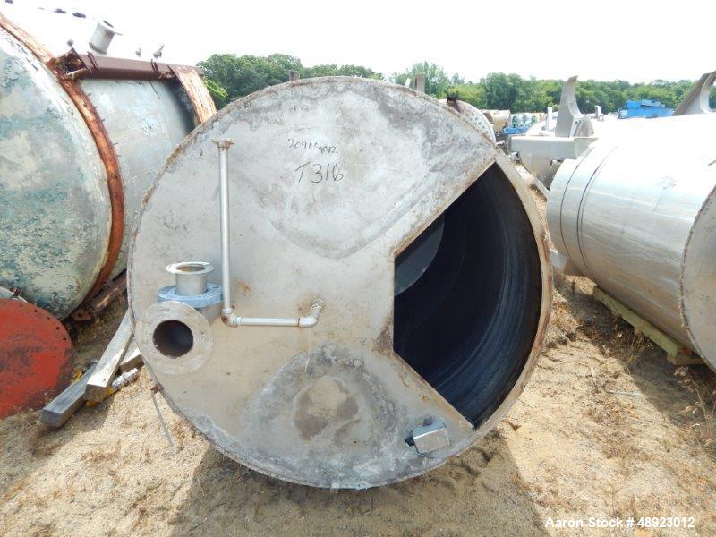 Used Tank, Approximately 800 Gallon.