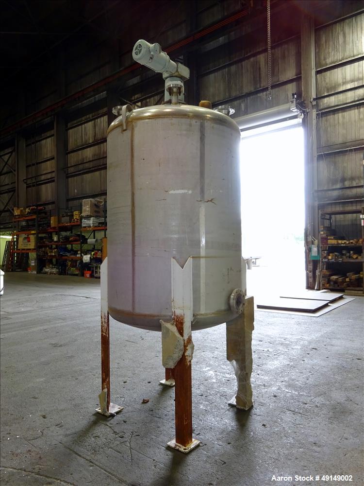 Used Mix Tank, Approximate 700 Gallon, 304 Stainless Steel, Vertical.