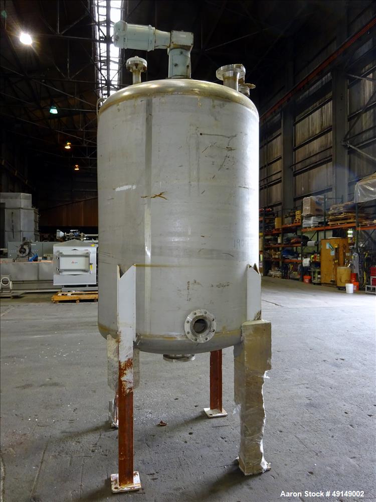 Used Mix Tank, Approximate 700 Gallon, 304 Stainless Steel, Vertical.