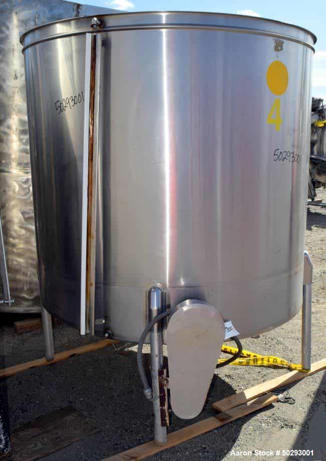 Used - Tank, Approximately 800 Gallon, Stainless Steel.