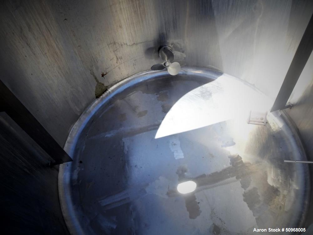 Used Tank, Approximately 700 gallon