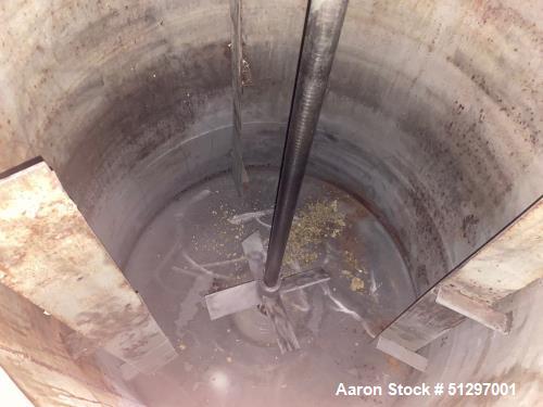Used Approximately 900 Gallon, Vertical, Stainless Steel Jacketed Tank with Ligh