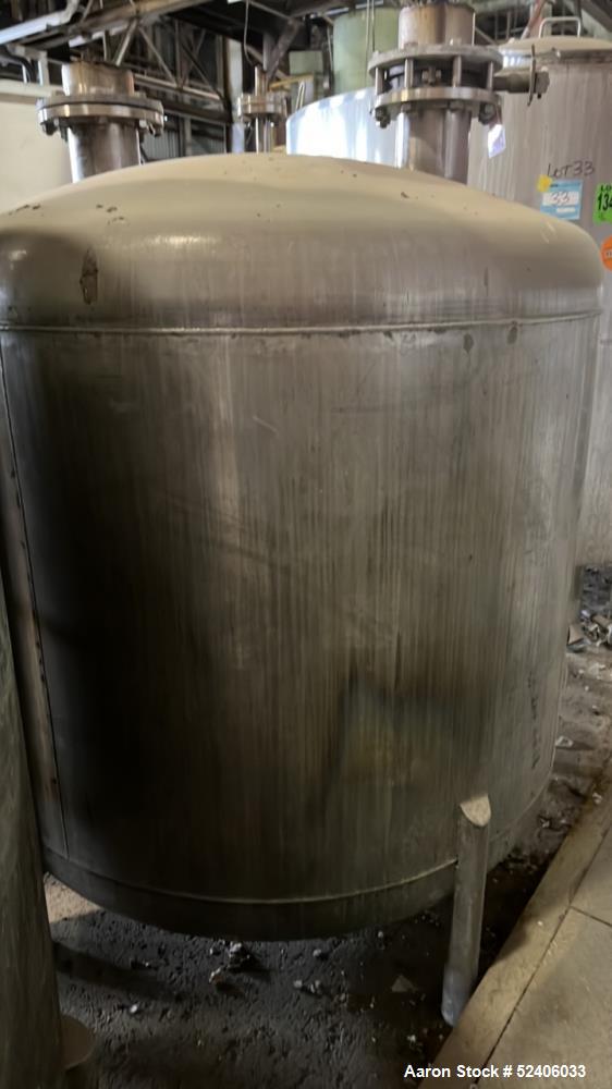 Used-Tank, Approximate 950 Gallon, Stainless Steel, Vertical. Approximate 60" diameter x 72" straight side, dished top & bot...