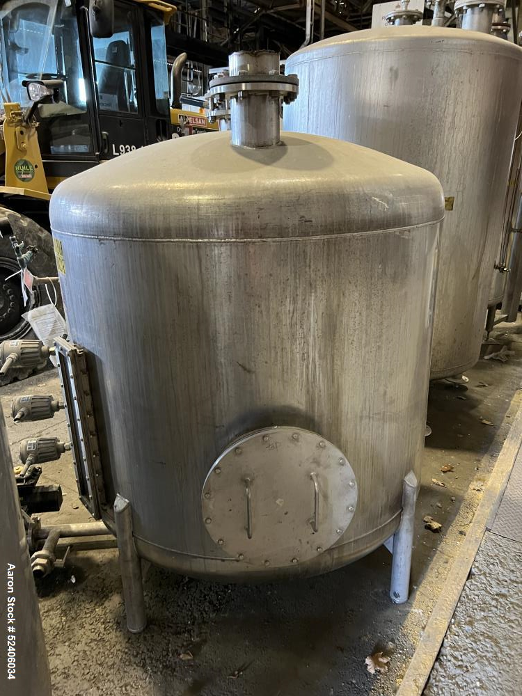 Used-Tank, Approximate 550 Gallon, Stainless Steel, Vertical. Approximate 60" diameter x 42" straight side, dished top & bot...