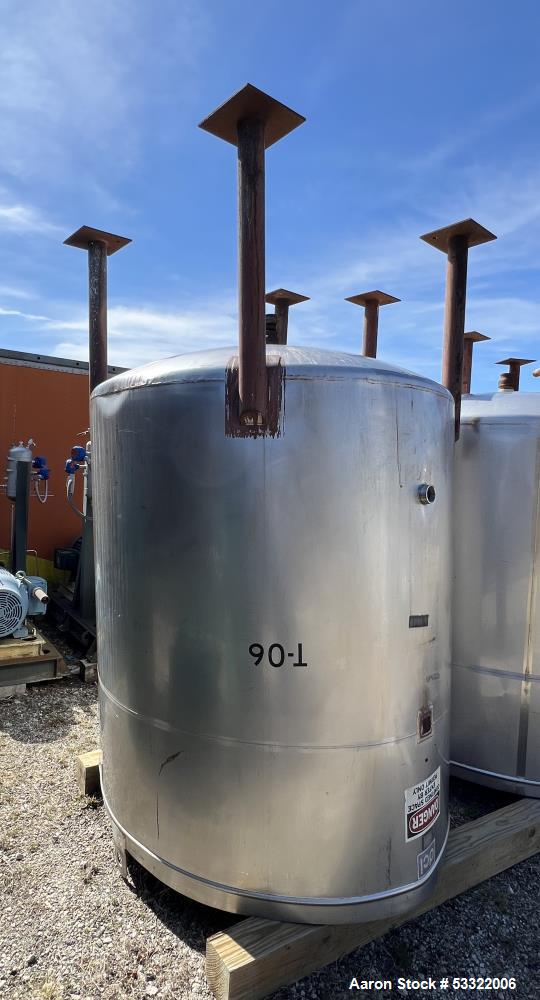 DCI 1,000 Gallon Stainless Steel Tank