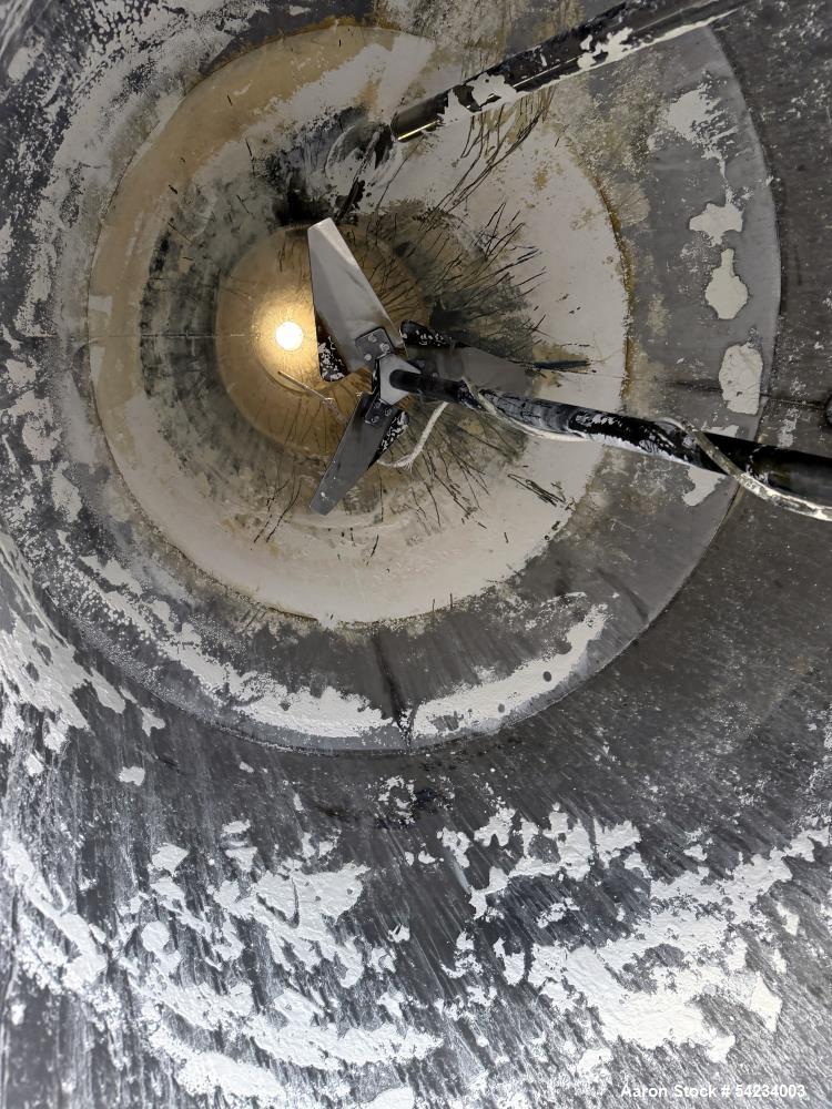 Used 500 Gallon 304 Stainless Steel Mix Tank – Vertical with Proquip Chem Guard Agitator